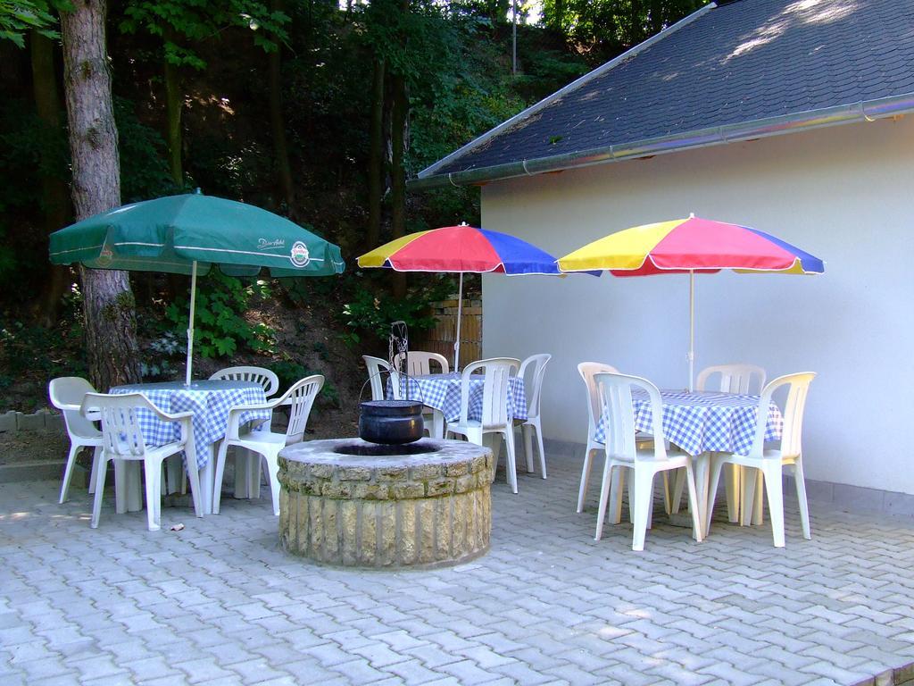 Relax Apartmans Balatonszárszó 외부 사진