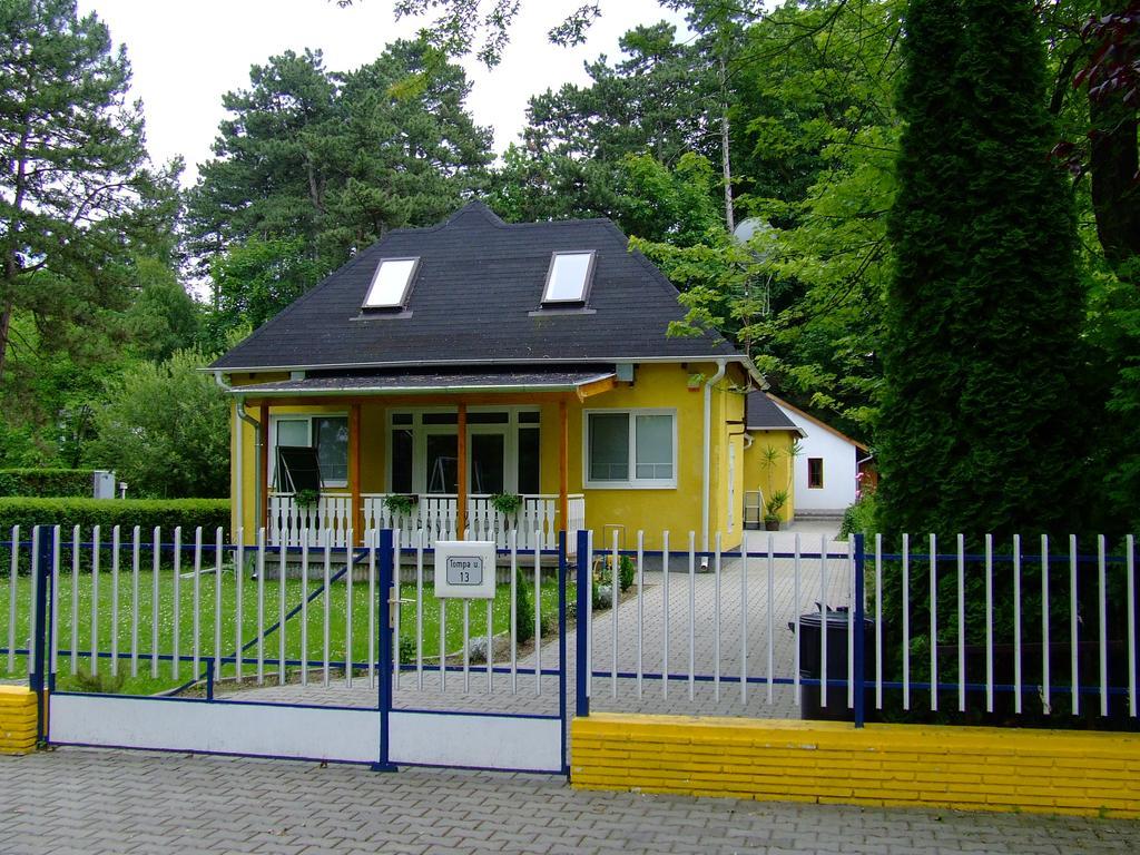 Relax Apartmans Balatonszárszó 외부 사진